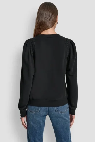 Bluza z bufiastymi rękawami i koronkowymi detalami