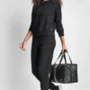 Bluza z kapturem z przędzy piórkowej, ze sznurkami i logo w tym samym kolorze