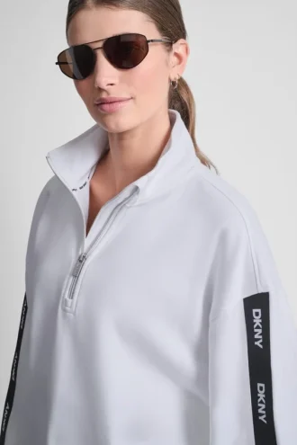 Bluza z logo i zamkiem do połowy długości