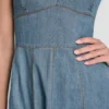 Dżinsowa sukienka midi o kroju fit & flare