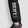 Joggersy DKNY 1989 z logo z kryształkami