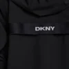 Krótka kurtka z kapturem i logo