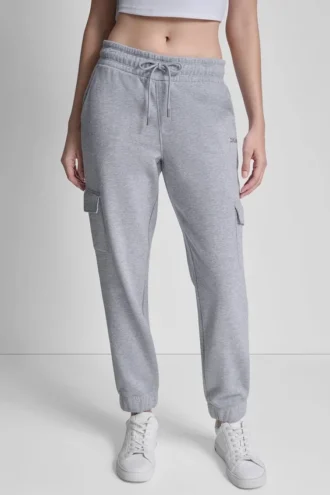 Metaliczne joggersy dresowe z logo w stylu cargo o dopasowanym kroju