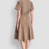 Sukienka koszulowa midi o kroju fit & flare