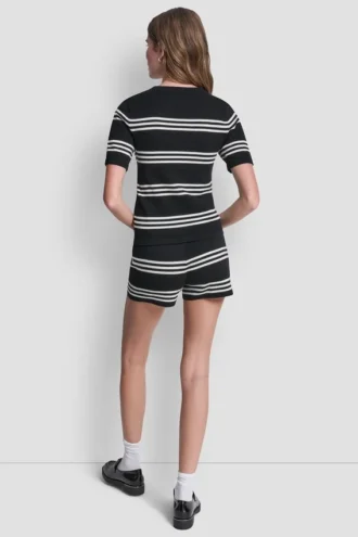 Sweter w paski z rękawami do łokci