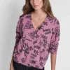 Sweter z nadrukiem logo i dekoltem w serek