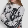 Swetr oversize z intarsją