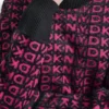 Swetry z nadrukiem logo na całej powierzchni
