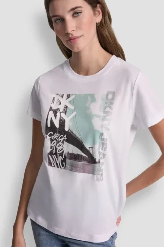T-shirt DKNY z graffiti z Cyrkoniami