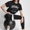 T-shirt z logo DKNY 1989 i ćwiekami