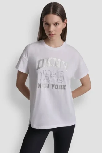 T-shirt z logo DKNY 1989 i ćwiekami